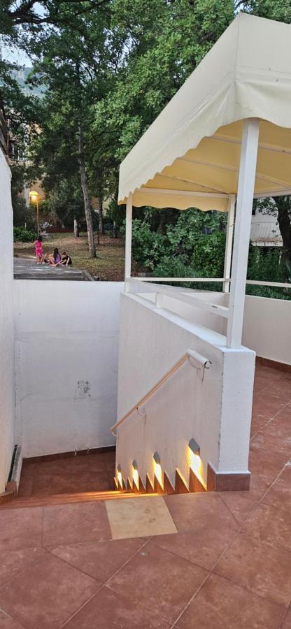 Sea View Apartment Aria Petrovac Ngoại thất bức ảnh